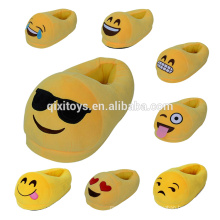Venda quente engraçado emoji quarto chinelos atacado